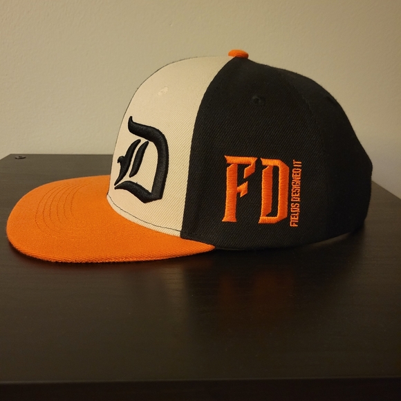 Snapback hats - Picture 2 of 4